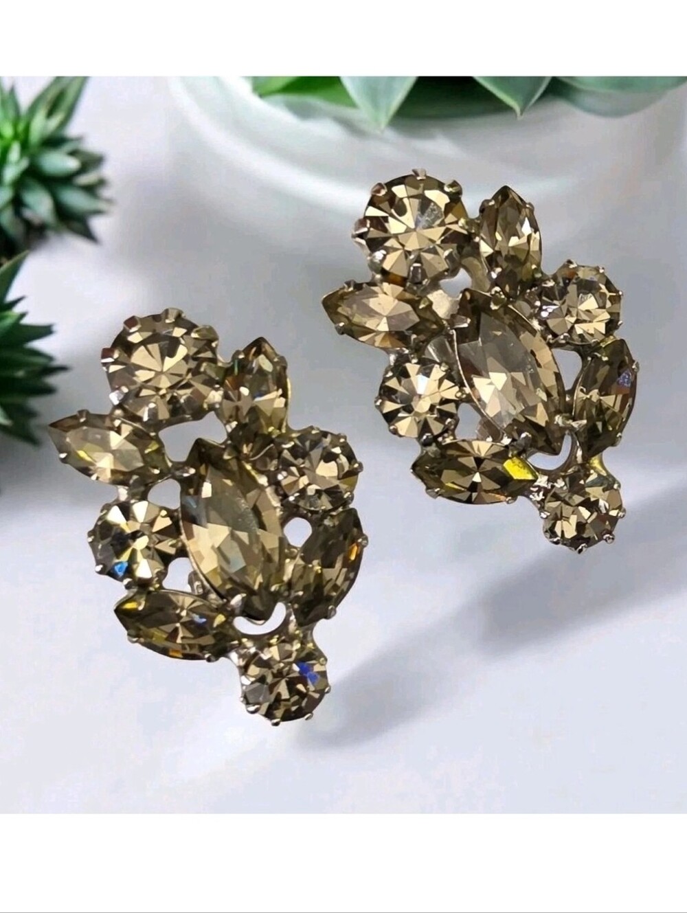 Vintage Prong Set Champagne Gray Marquise Rhinestone Clip On Earrings Silvertone